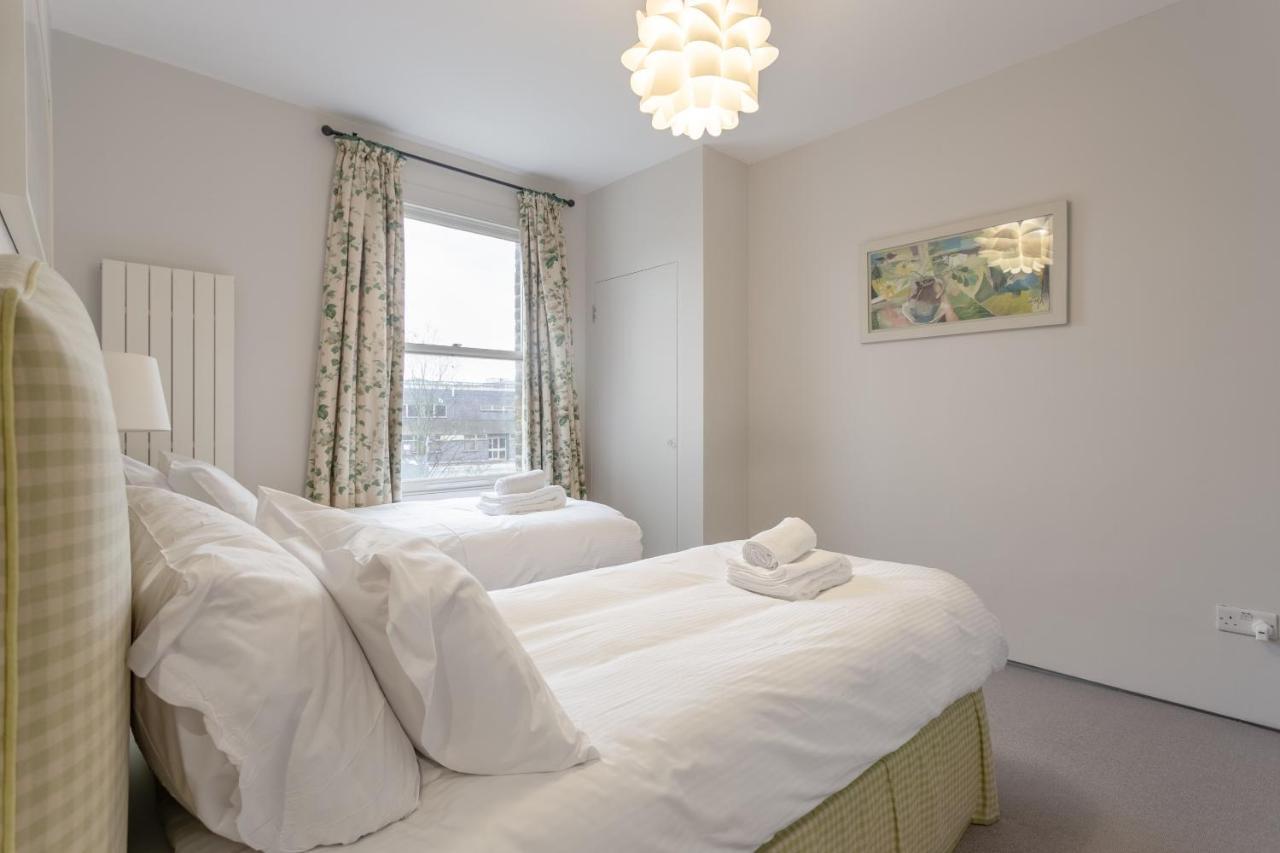 2 Bedroom Apartment Hammersmith Grove Sleeps 4 Londres Exterior foto