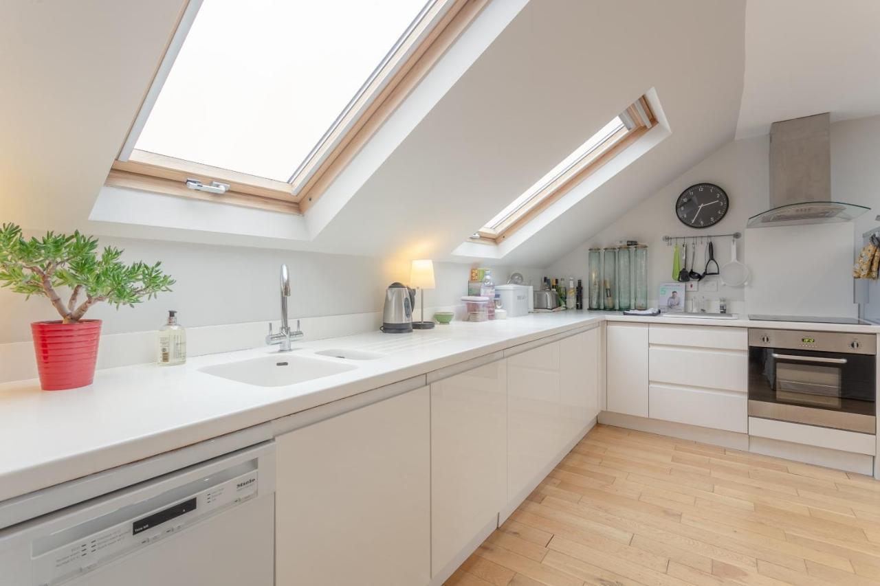 2 Bedroom Apartment Hammersmith Grove Sleeps 4 Londres Exterior foto