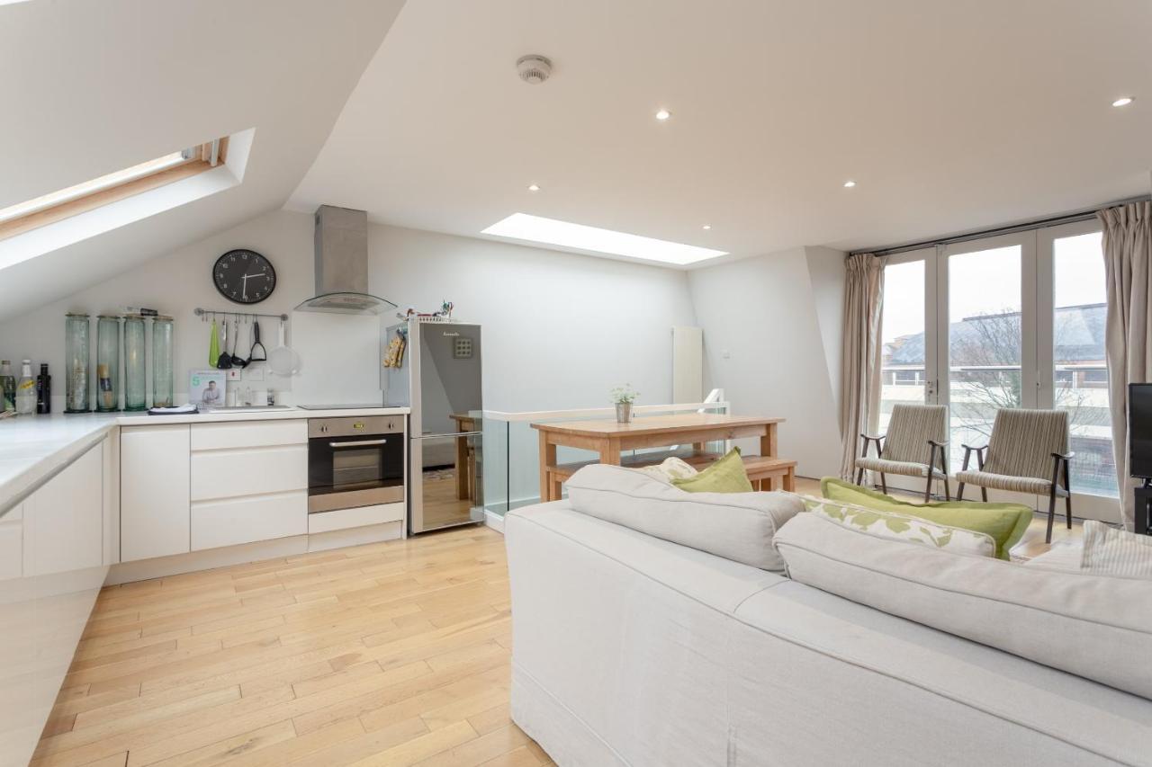 2 Bedroom Apartment Hammersmith Grove Sleeps 4 Londres Exterior foto